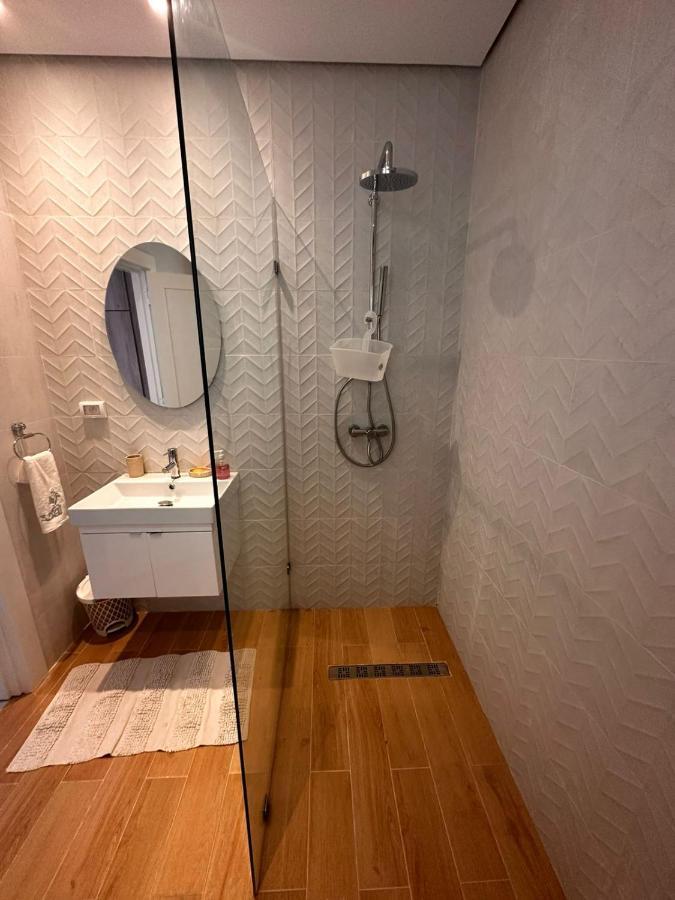 App Avec Jardin Dans Un Hotel Гамарт Екстериор снимка